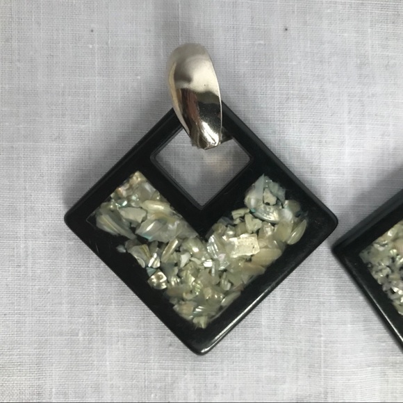 Black Silver Vintage Chunky Acrylic Earrings - Picture 3 of 5